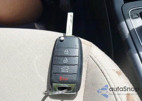 2017 Kia Sorento 3.3L Lx из США, поврежденный, VIN 5XYPG4A50HG290791